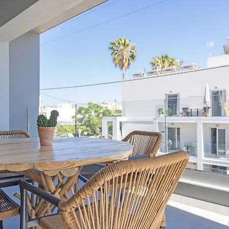 Milva Mare Luxury * コス・タウン